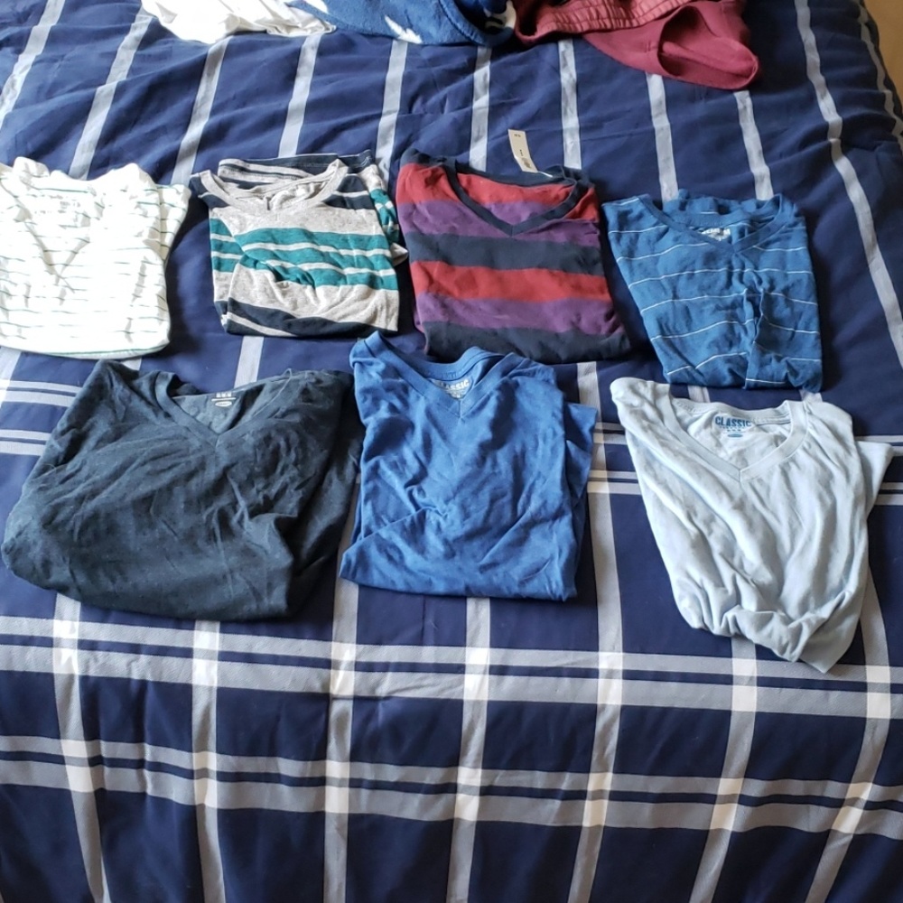 Old navy mens medium v neck x7